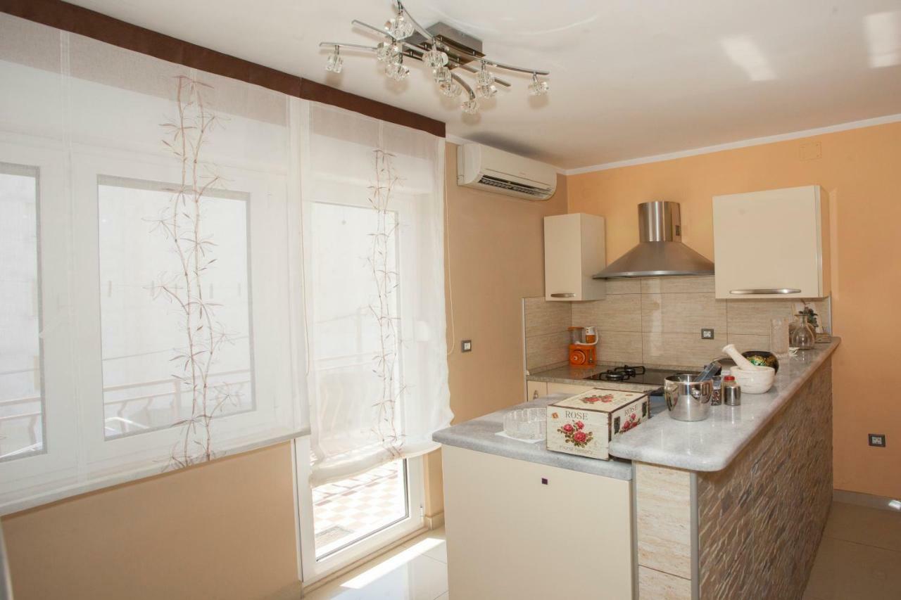Apartment Dolores Сплит Экстерьер фото