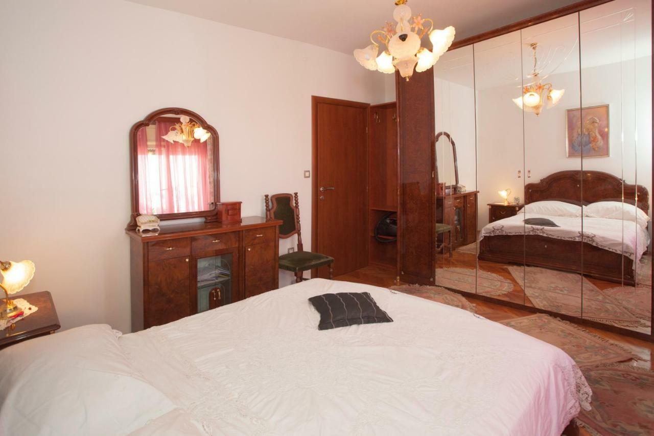 Apartment Dolores Сплит Экстерьер фото