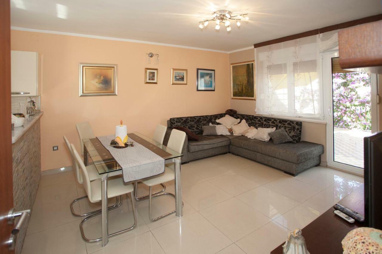 Apartment Dolores Сплит Экстерьер фото