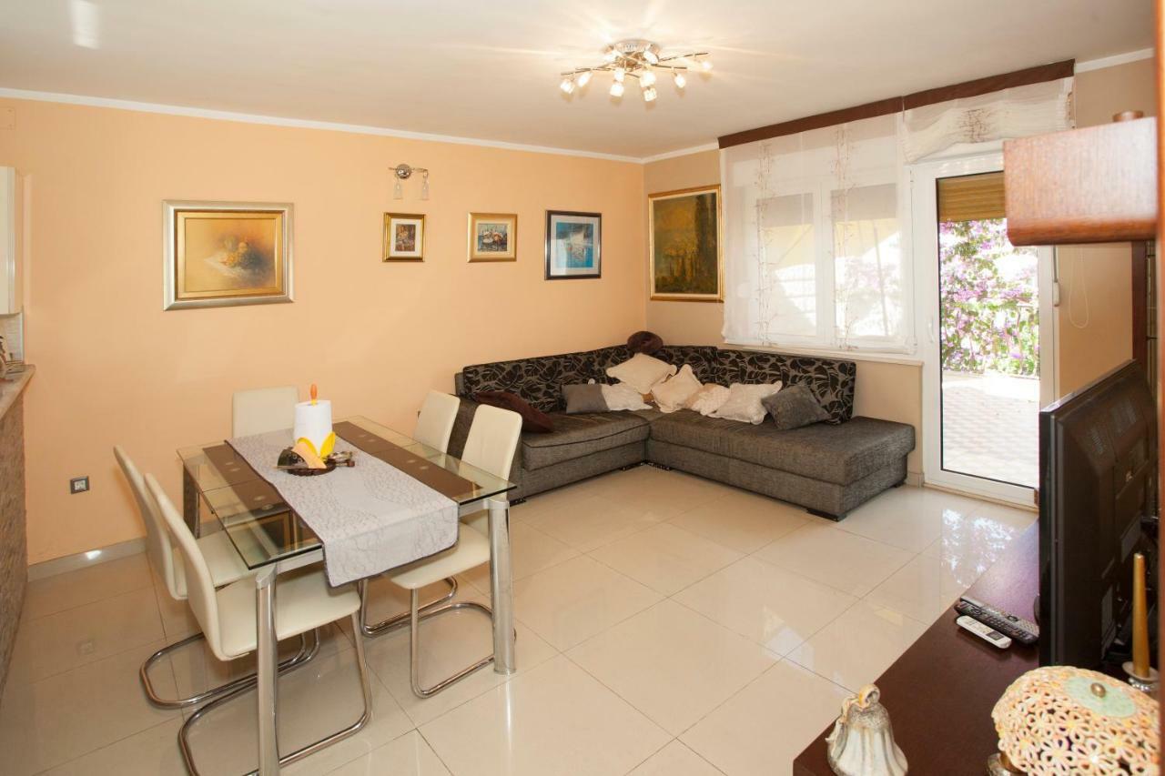 Apartment Dolores Сплит Экстерьер фото