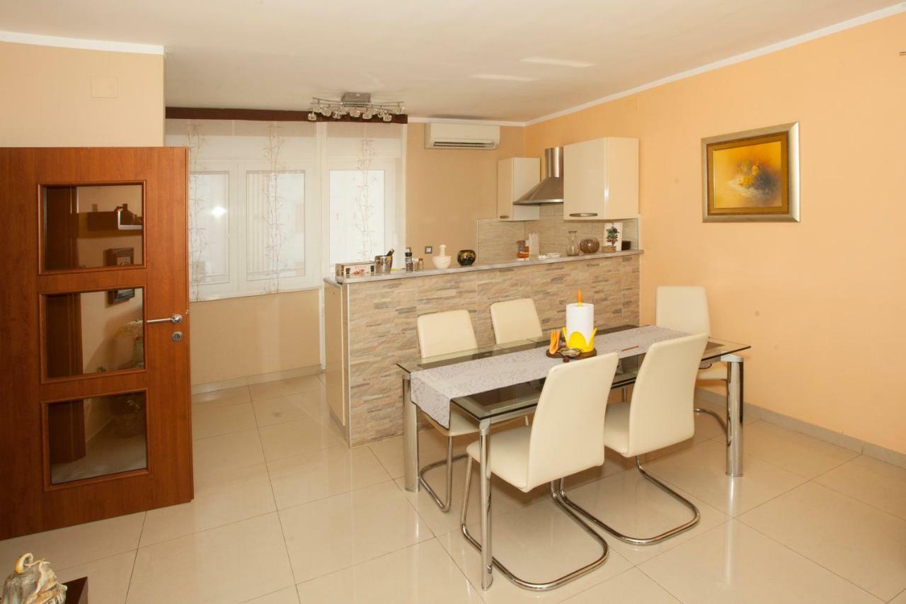 Apartment Dolores Сплит Экстерьер фото